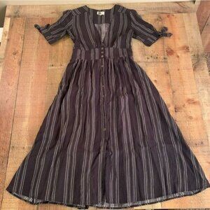 Crtv Scty dark gray 1/2 sleeve v-neck button down midi dress medium